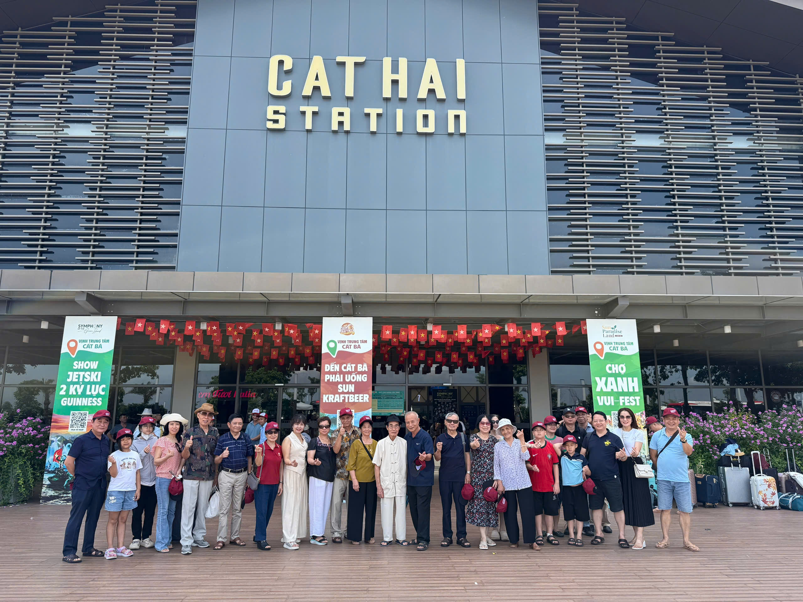 Review Kinh Nghiệm Đặt Tàu Đi Du Lịch Đảo Flamingo Cát Bà