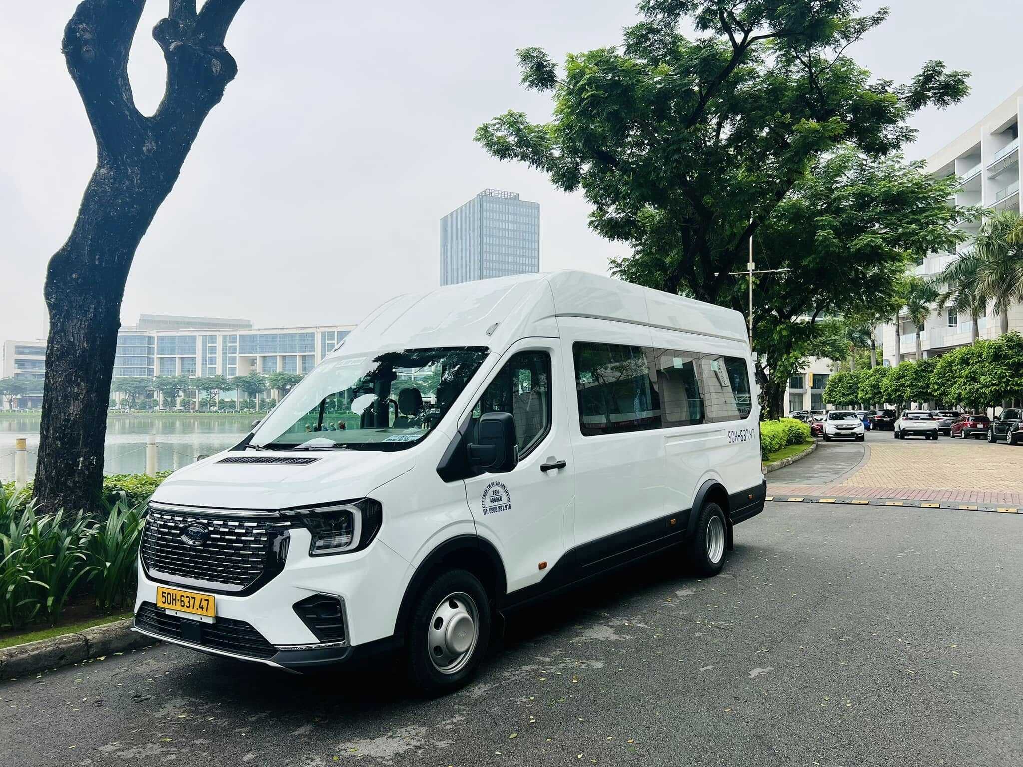Thuê Xe 18 Chỗ Có Bảo Trì – Giải Pháp Di Chuyển An Toàn, Tiện Lợi Cho Mọi Hành Trình