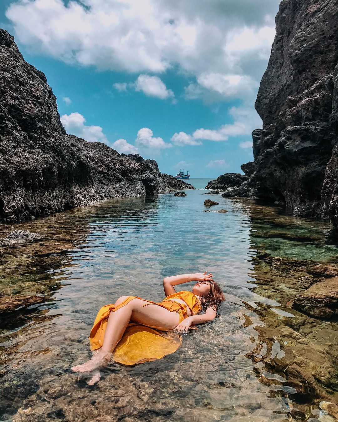 Làm Thế Nào Để Đặt Tour Du Lịch Phú Quý 2 Ngày 1 Đêm